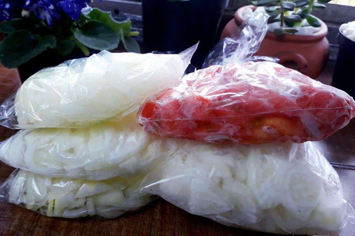 Como congelar cebola e deixar tudo mais prático na hora de consumir