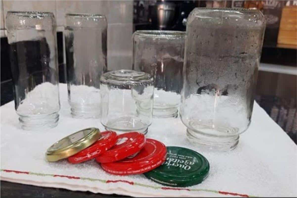 Como esterilizar potes de vidro do jeito correto e não estragar as suas conservas