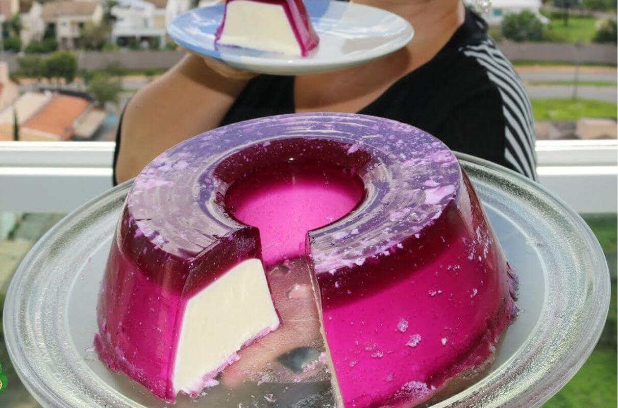 Gelatina recheada com pudim é a sobremesa que mais vai fazer sucesso no seu Natal