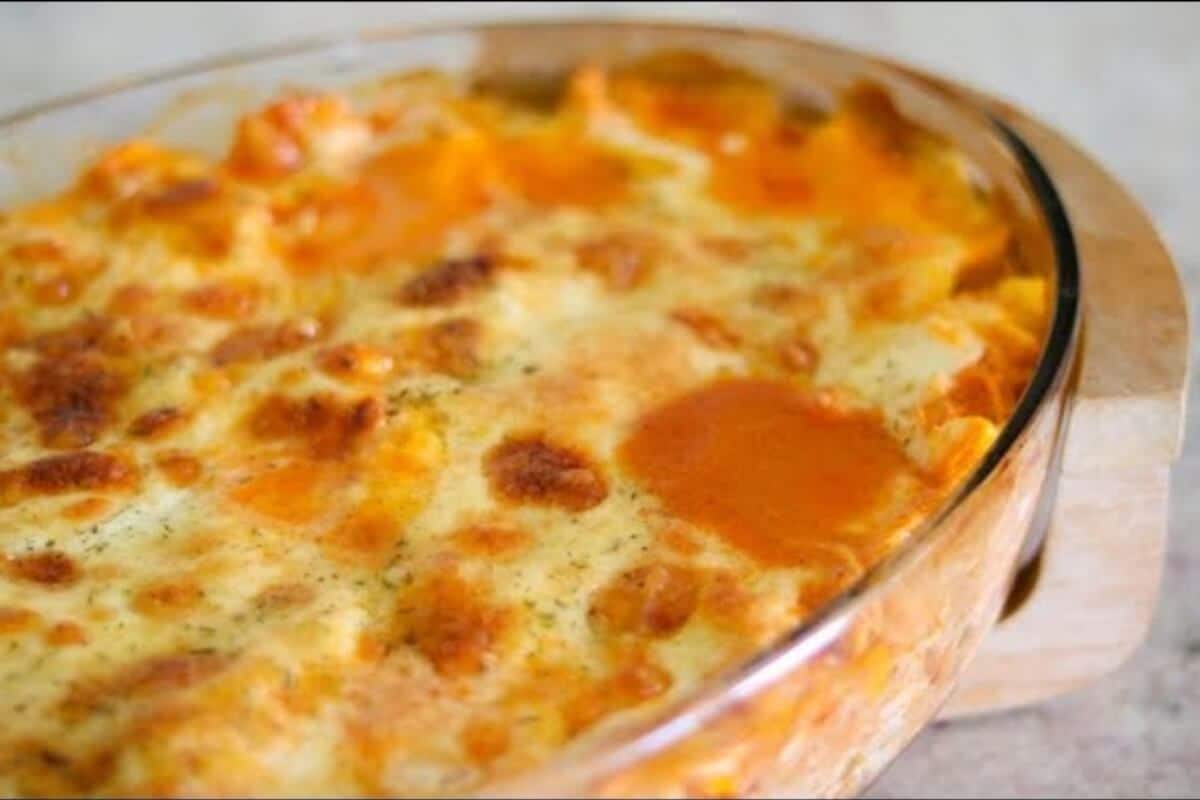 Prato tradicional de natal: lasanha de frango cremosa e bem fácil de preparar