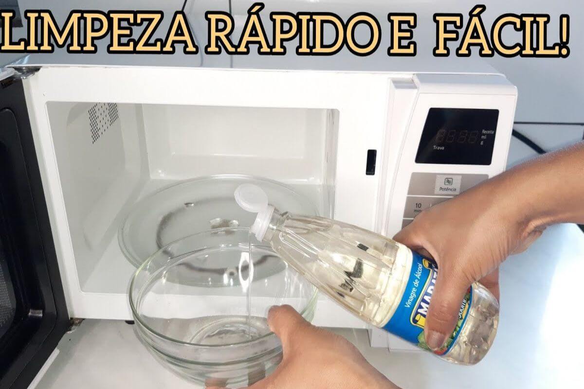 Dica para limpar microondas por dentro sem esforço e sem comprar produto caseiro