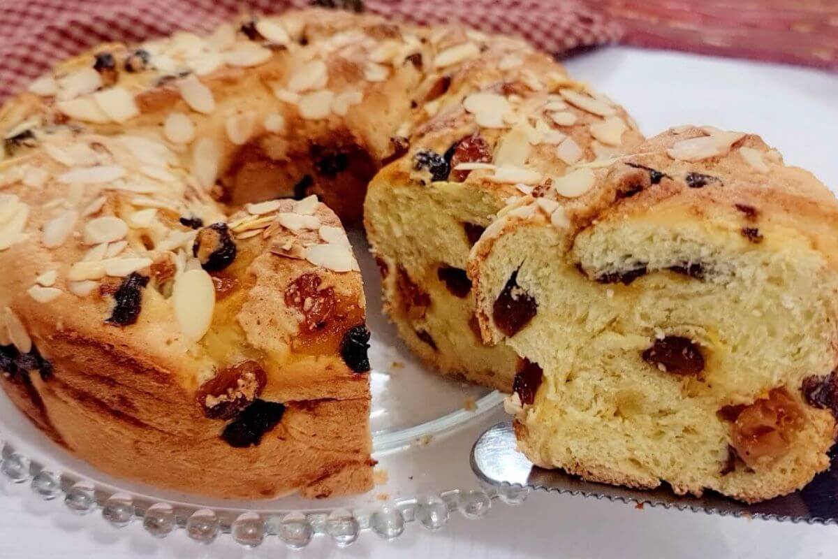 Pão doce de natal que um padeiro profissional me ensinou fica uma delícia