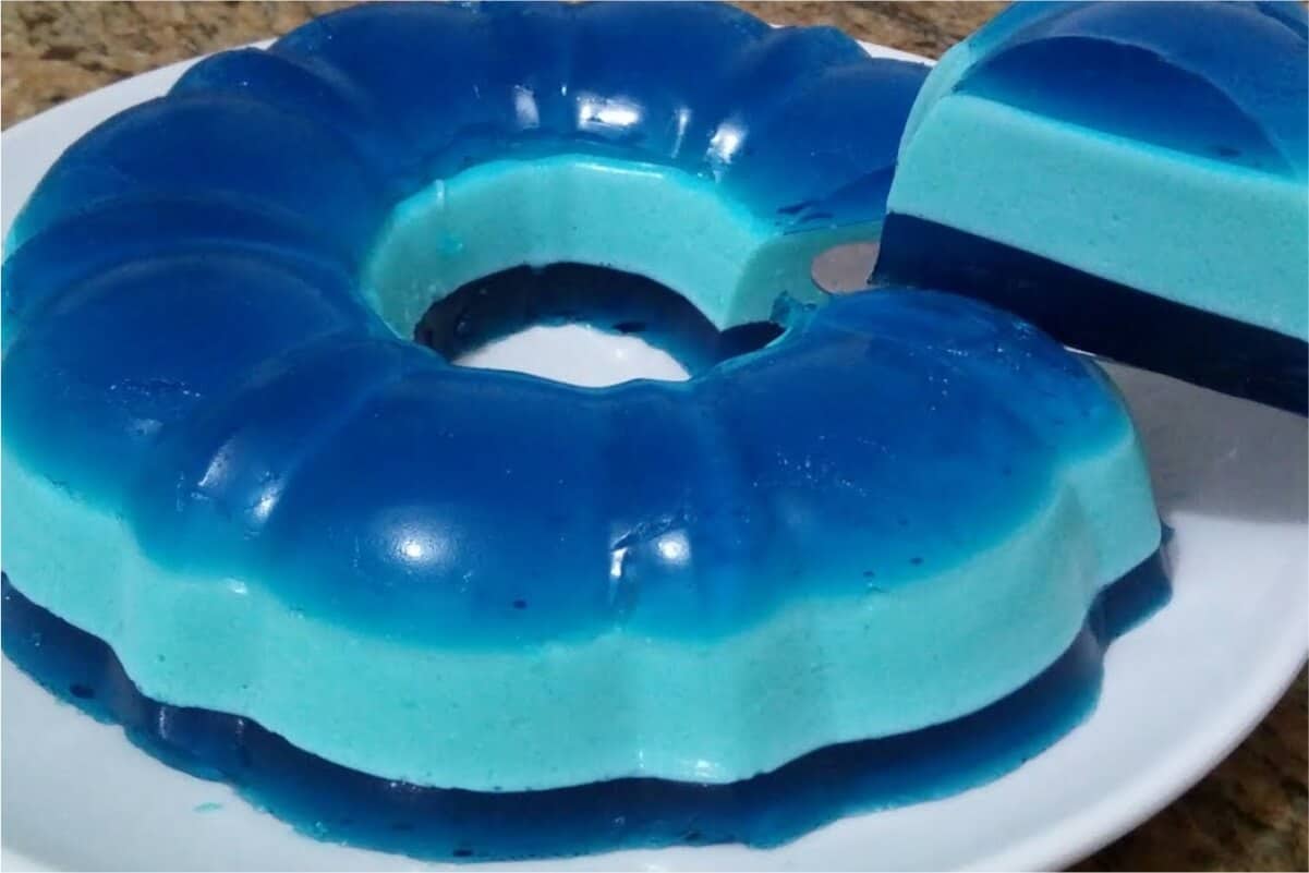 Gelatina céu azul para ser o maior sucesso do seu almoço de fim de ano e ano novo