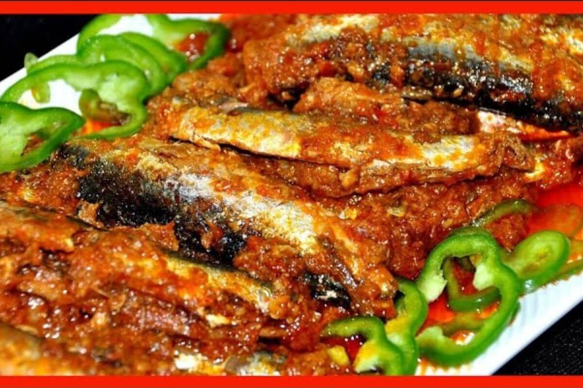 Sardinha na panela de pressão um prato econômico e fácil de preparar no fim de ano