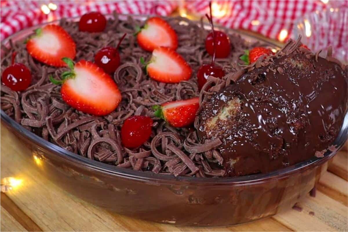 Sobremesa cremosa de natal bem chocolatuda uma verdadeira tentação para quem ama doces