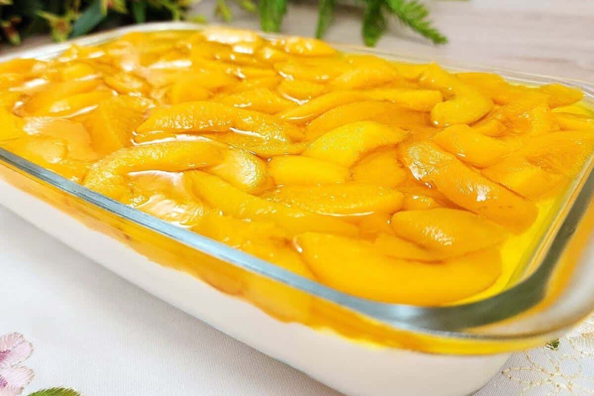 Sobremesa cremosa de pêssego sua mesa de Natal vai ficar linda com esse doce maravilhoso
