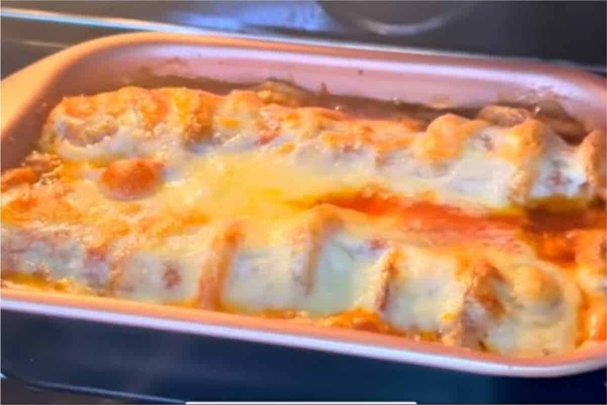 Travessa de linguiça com batata perfeita fica uma delícia ótima sugestão para seu ano novo