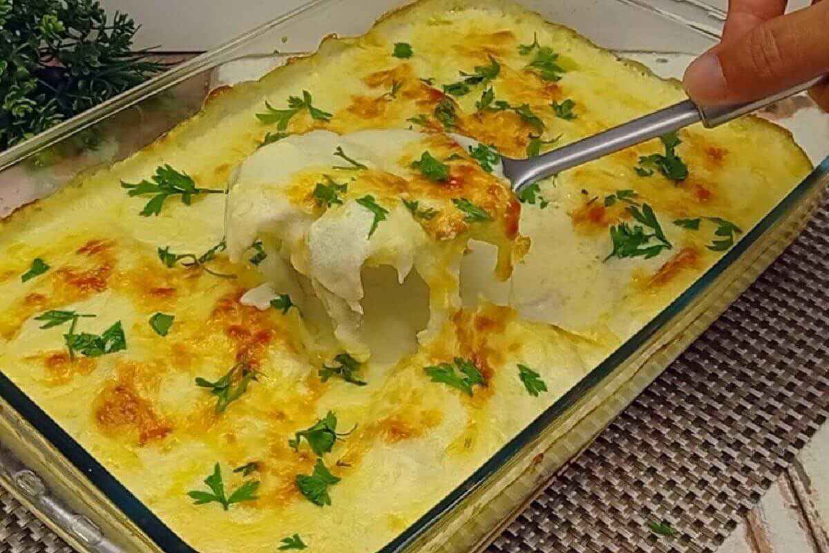 Receita de peixe assado que vai ser a novidade mais gostosa do seu almoço de domingo