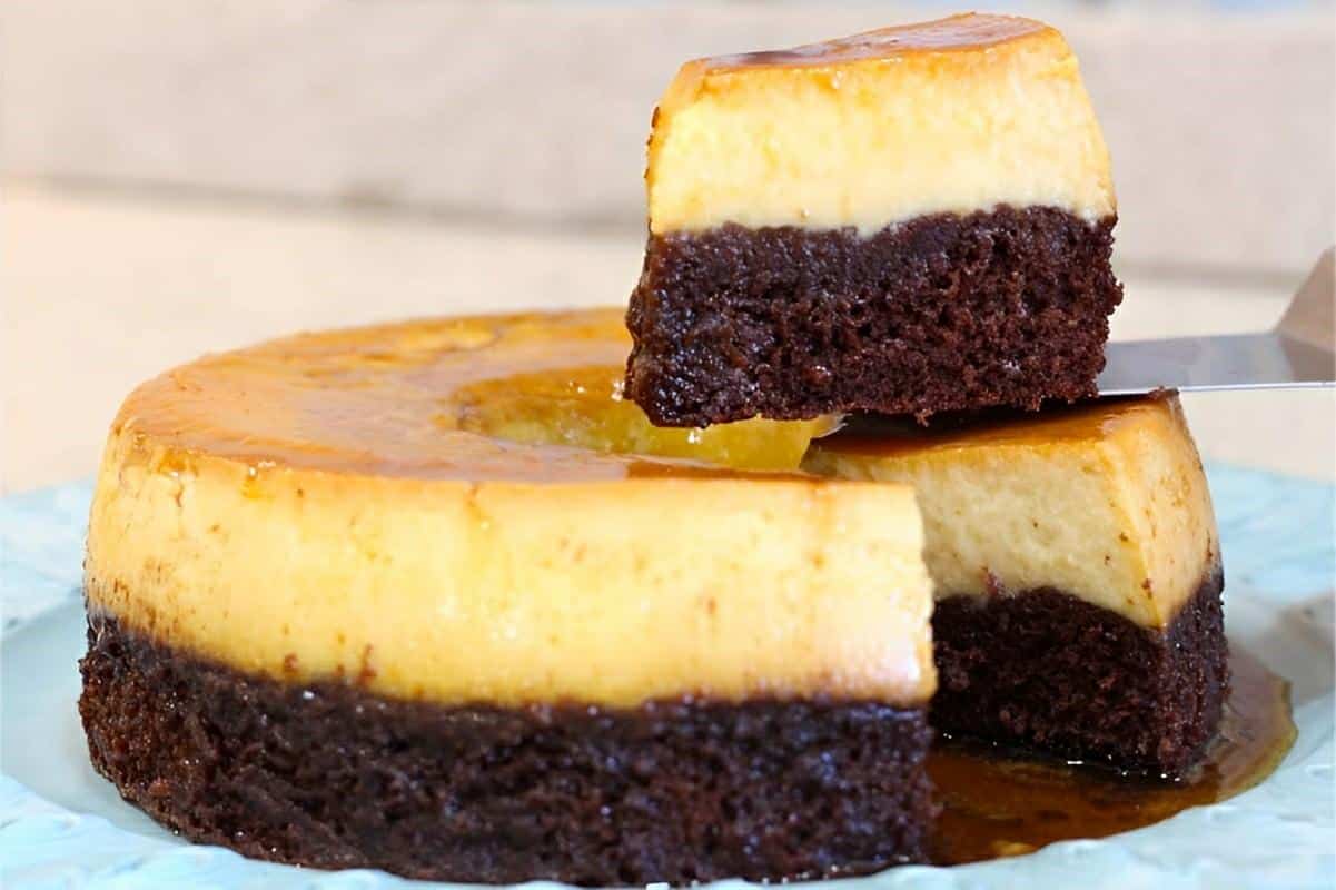 Bolo pudim que serve tanto com lanche como sobremesa e as duas opções ficam uma delícia