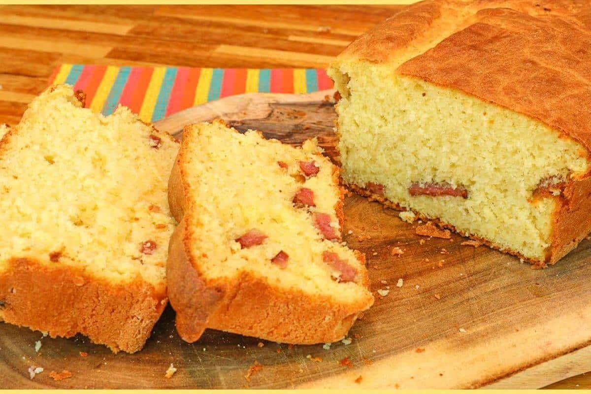 Experimente esse pão de calabresa com um sabor diferente de todos que você já experimentou