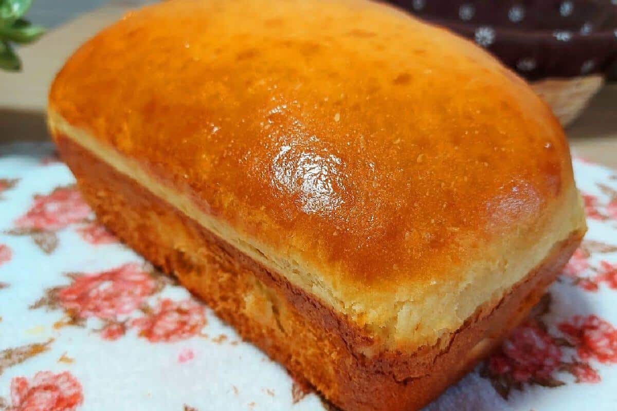 Não precisa de leite para preparar esse pão caseiro perfeito