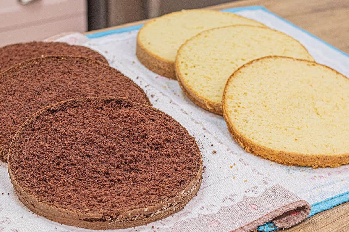 Pão de ló perfeito e fofinho que não desmancha na hora de rechear ou cobrir