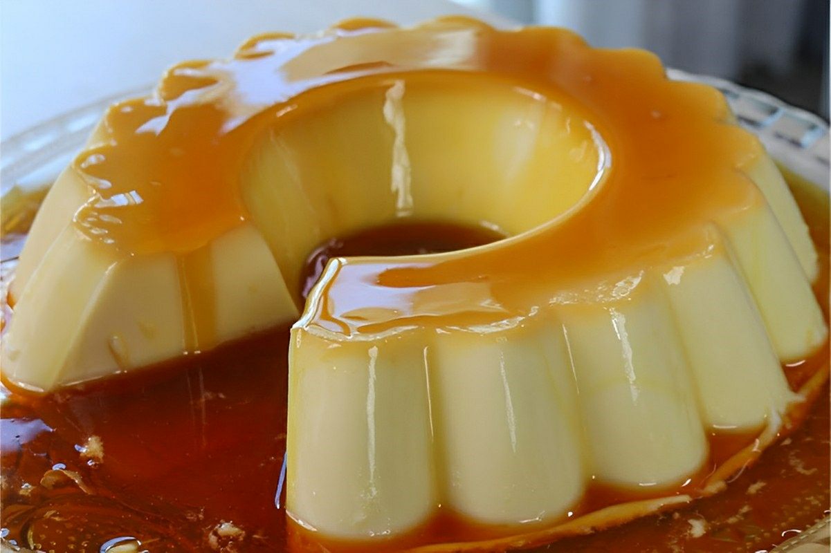 Esse pudim de leite ninho fica divino impossível comer um pedaço só