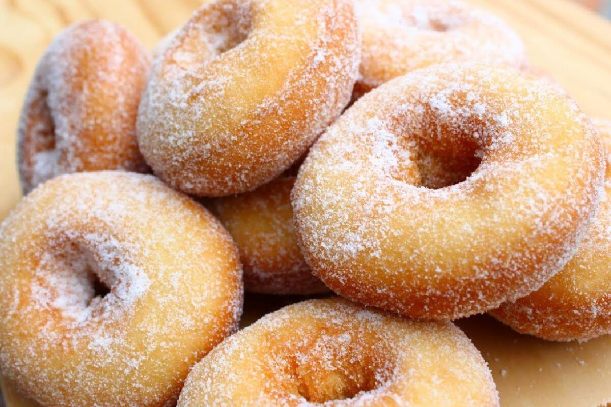 Aprenda a fazer uma rosquinha de padaria bem fofinha e macia para seu lanche da tarde