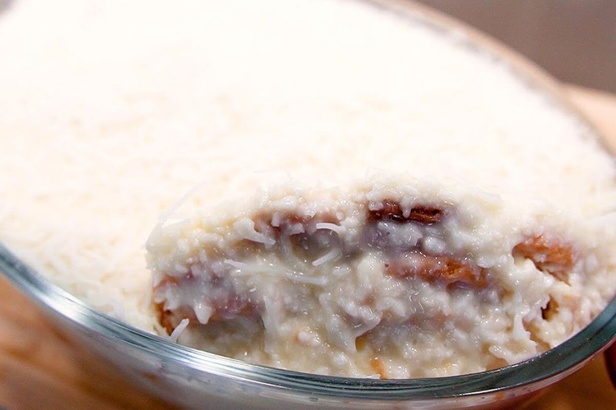 Sobremesa de coco deliciosa e molhadinha para dar água na boca só de olhar