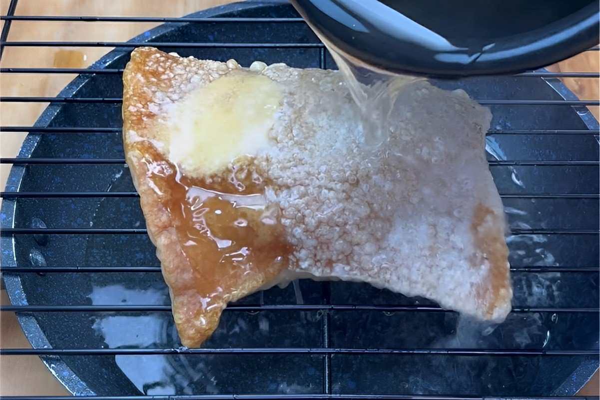 Um jeito fácil e diferente de fazer torresmo pururucado que fica perfeito e bem crocante