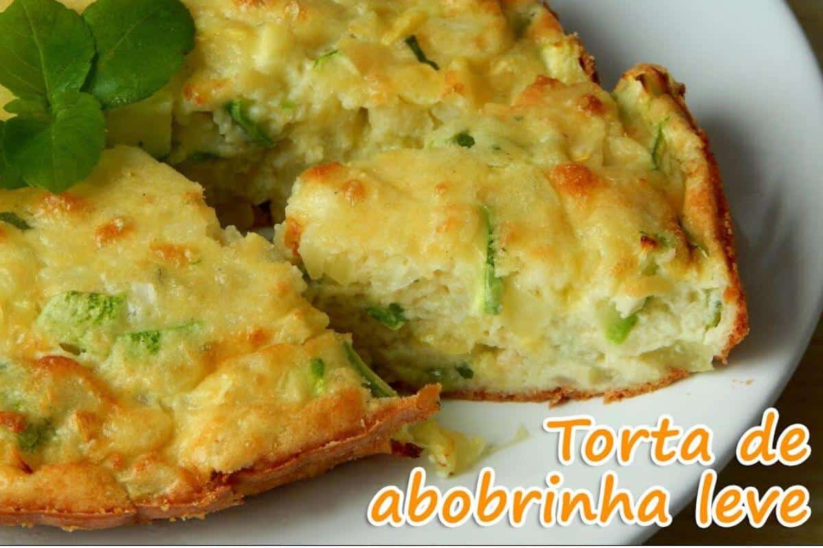 Torta de abobrinha fácil de fazer que fica uma delícia a qualquer hora do dia