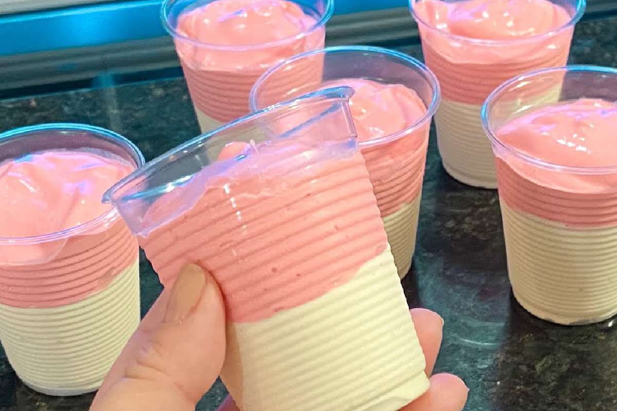 Sobremesa 2 ingredientes super cremosa que rende bastante e todo mundo adora