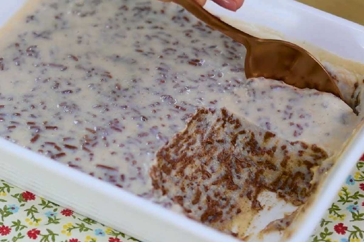 Sobremesa de preguiçoso que não vai leite condensado nem creme de leite