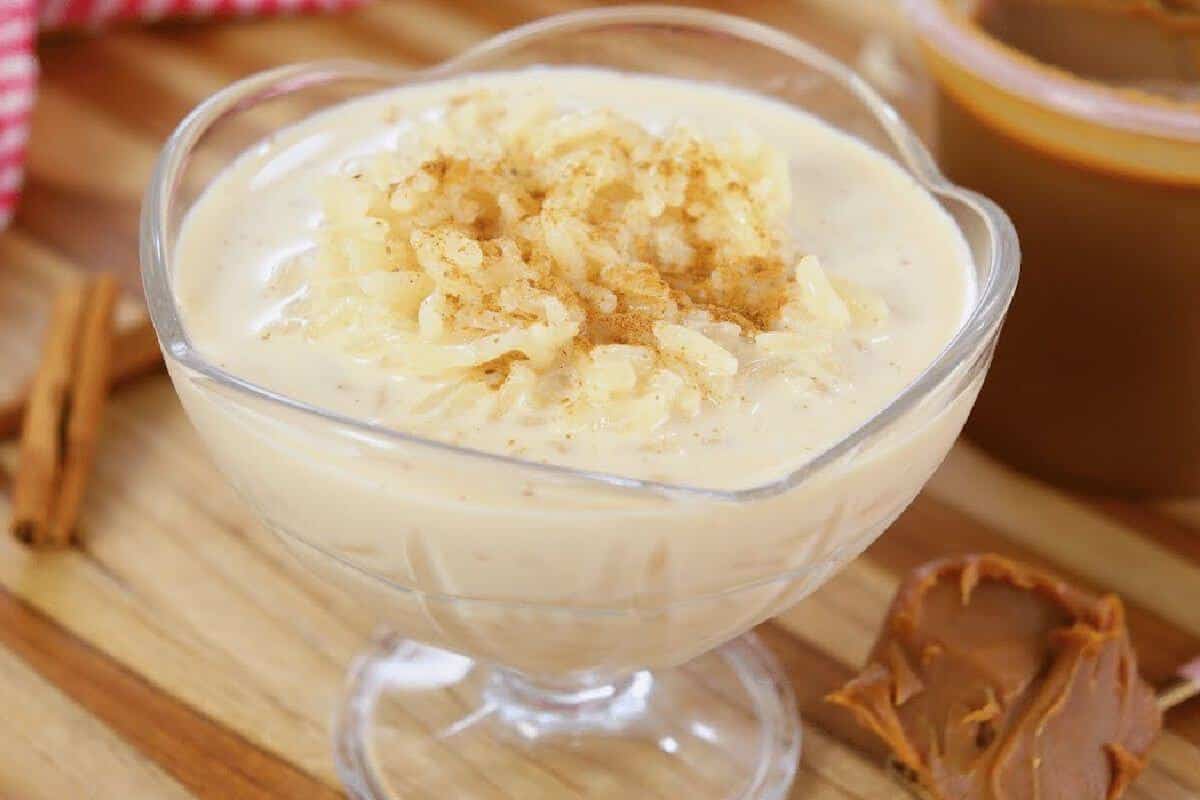 Hoje você vai descobrir o segredo do arroz doce cremoso de restaurante para ficar tão gostoso