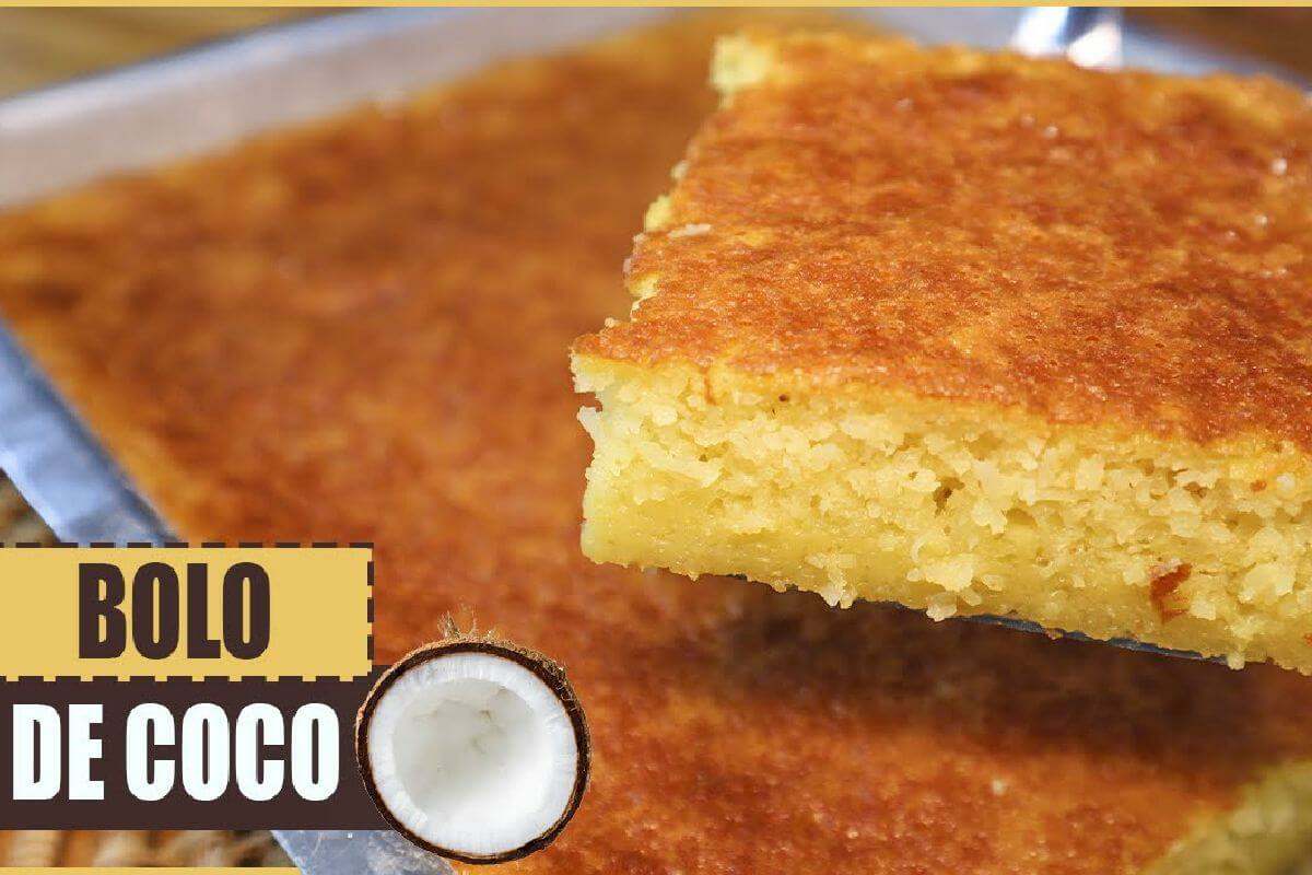 Bolo cremoso de coco muito simples de fazer e delicioso