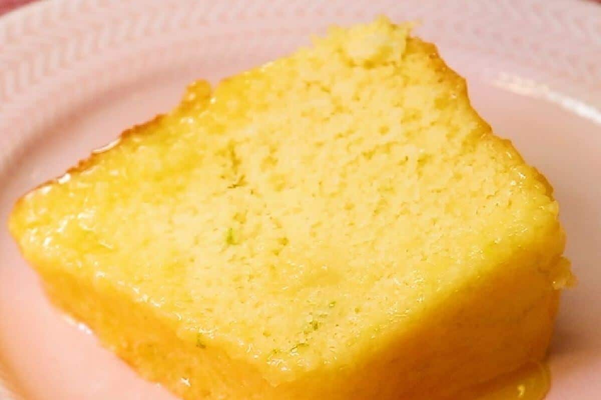 Bolo de laranja sem farinha de trigo e também zero lactose