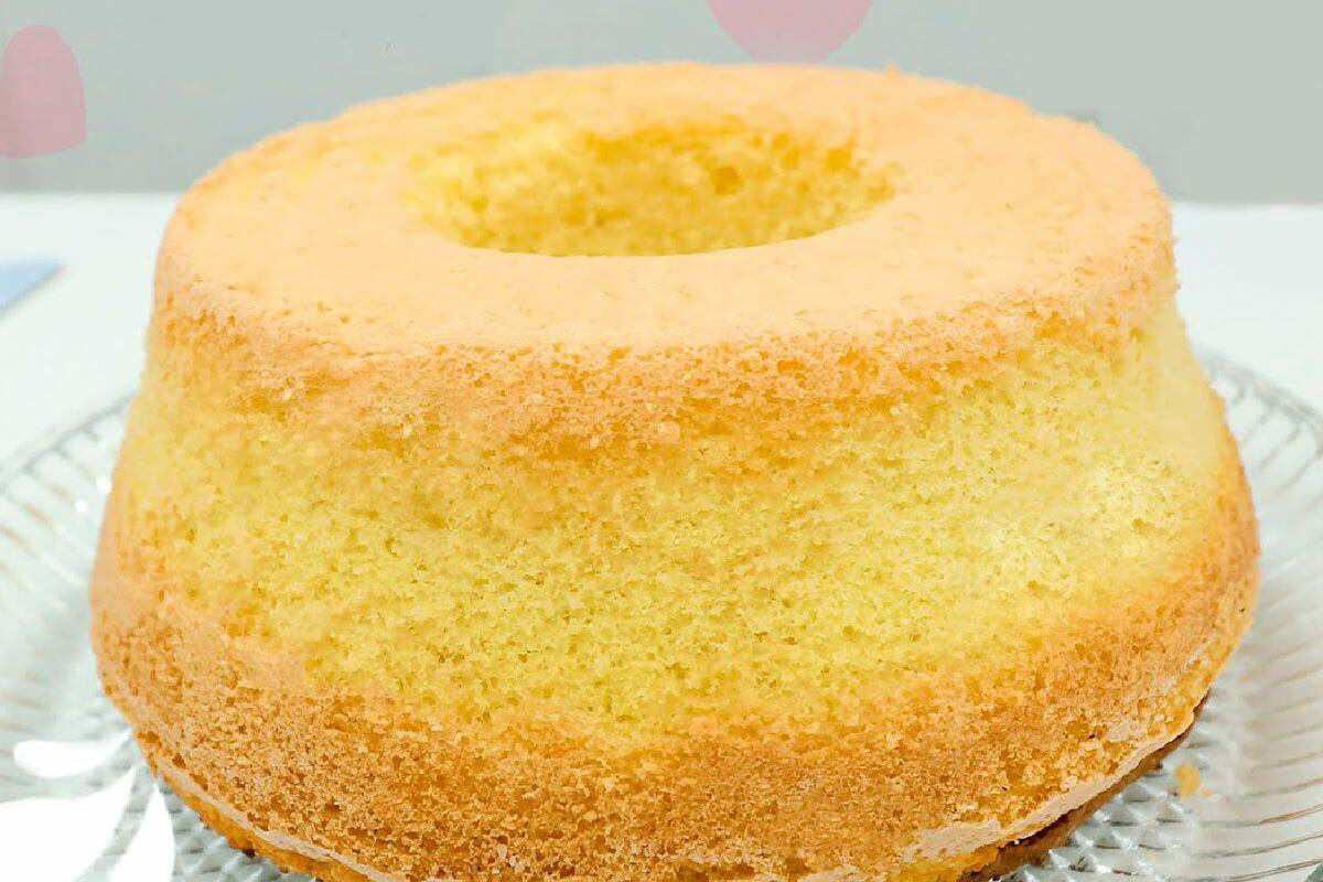 Delicioso bolo sem farinha e sem fermento com apenas 3 ingredientes