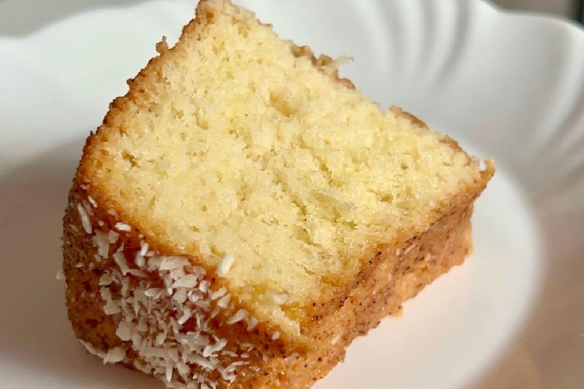 Bolo simples e fofinho para você servir um café da tarde delicioso para sua família