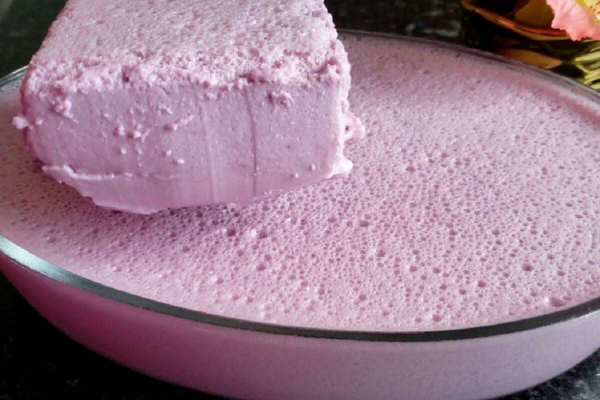 Sobremesa econômica e fácil de fazer com apenas 4 ingredientes