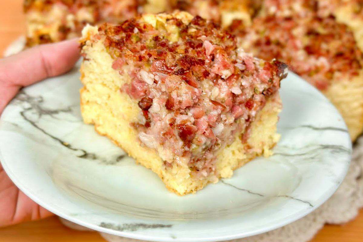 Todo mundo vai querer mais um pedaço dessa torta de padaria deliciosa