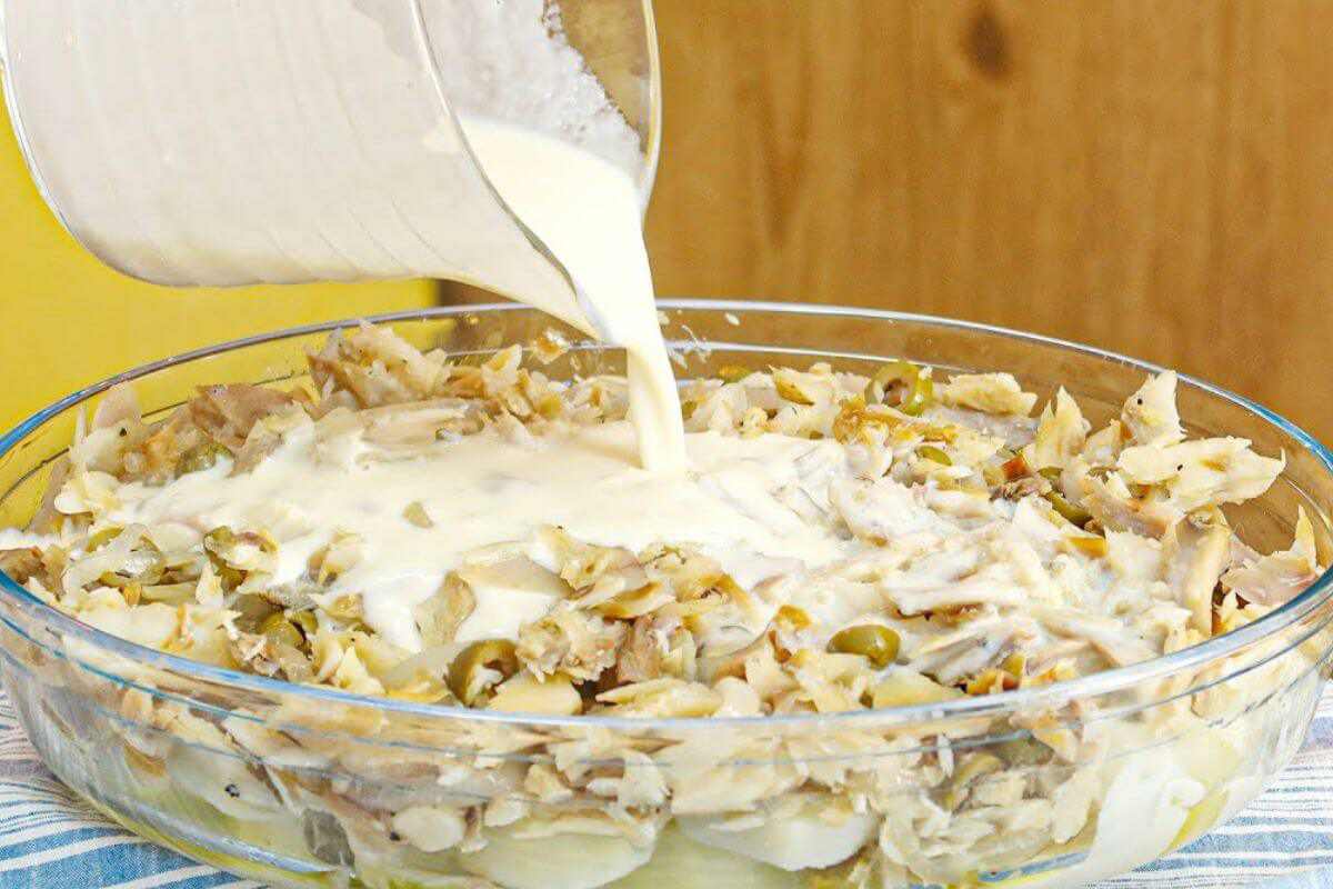 Bacalhau com molho branco é uma ótima dica para seu almoço do fim de semana de páscoa