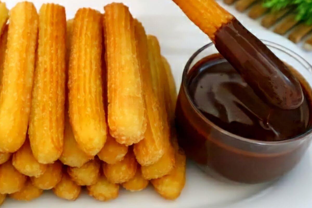 Churros caseiro delicioso igual do carrinho de churros da rua