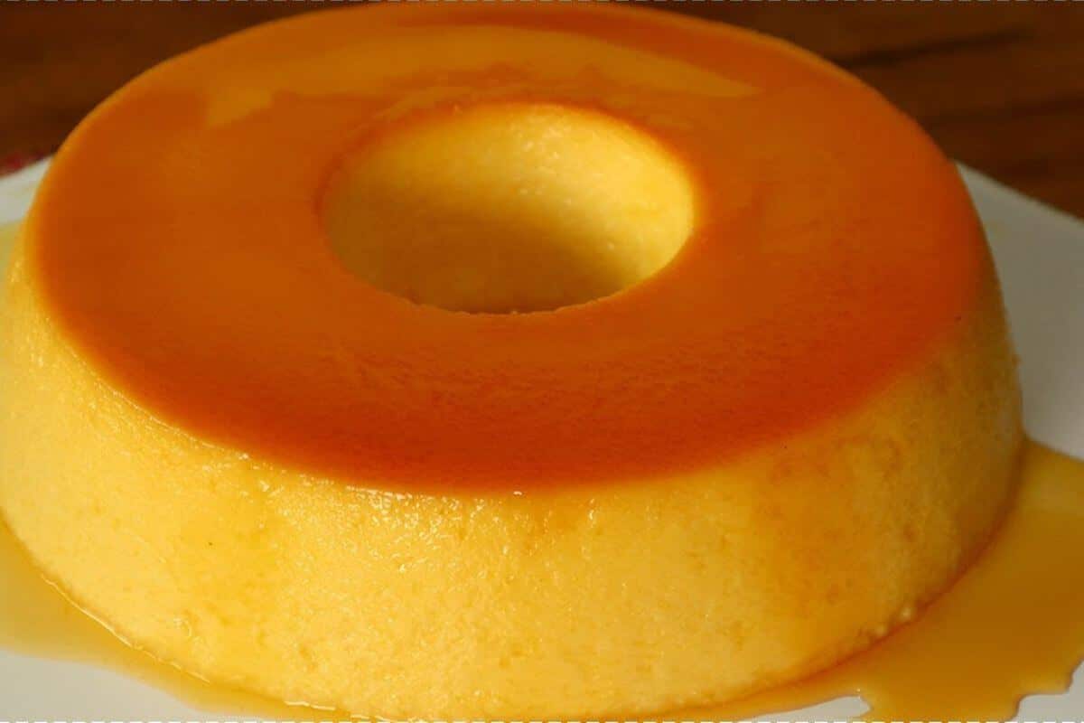 Surpreenda na hora de servir a sobremesa com esse pudim de milho delicioso
