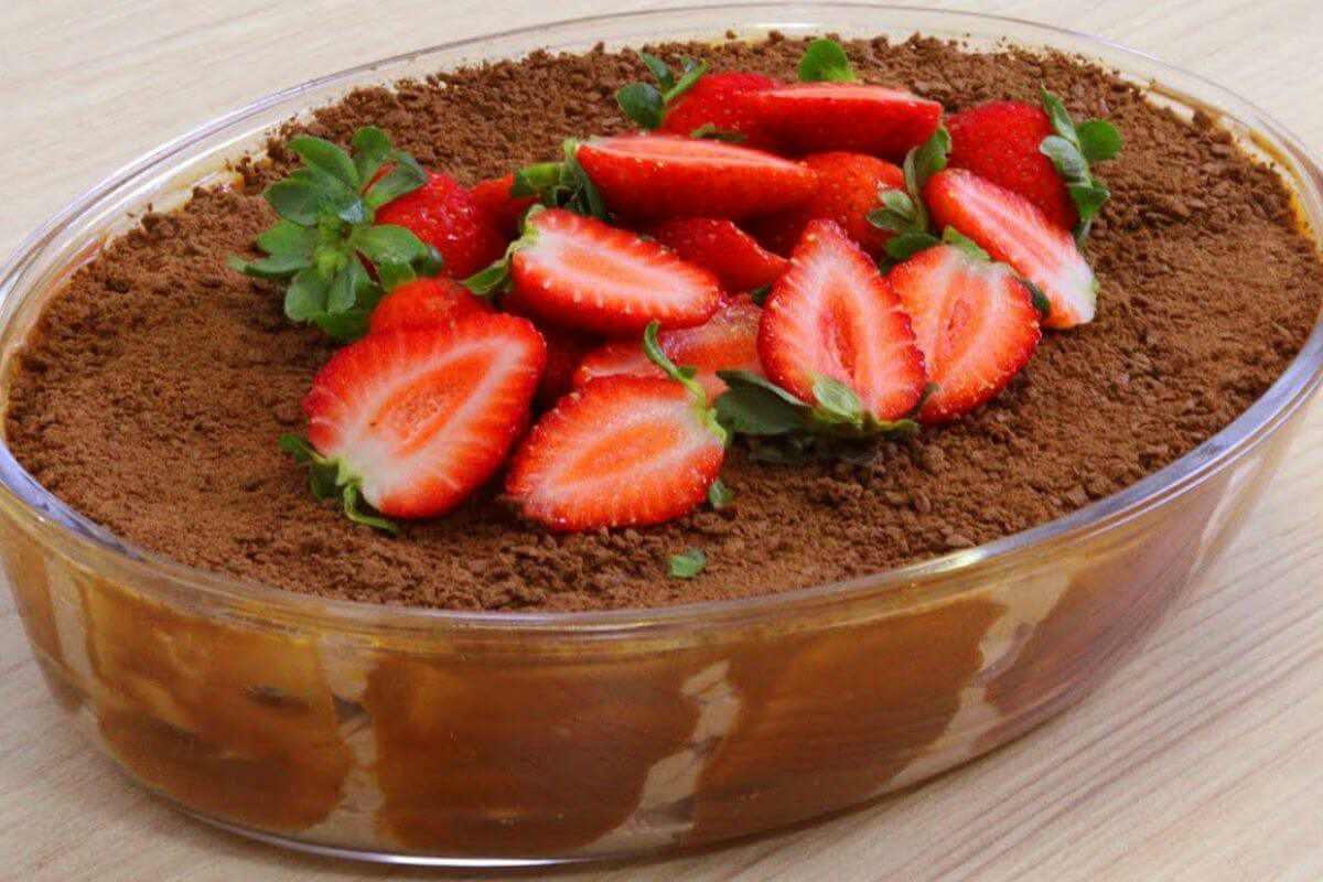 Sobremesa econômica de páscoa bem chocolatuda e cremosa