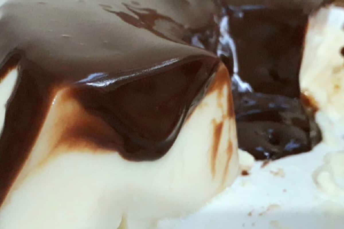 Sobremesa fácil com apenas 4 ingredientes e fica pronta em poucos minutos