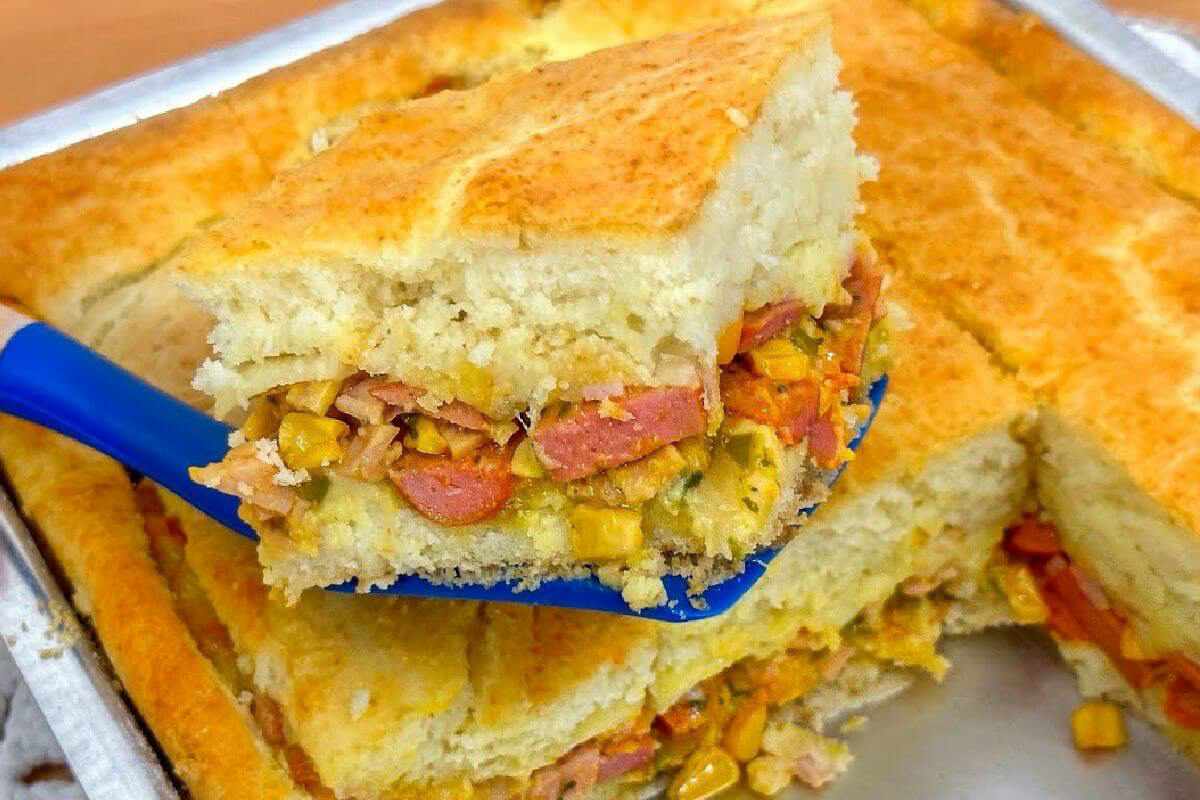 Torta de liquidificador com um recheio incrível e molhadinho