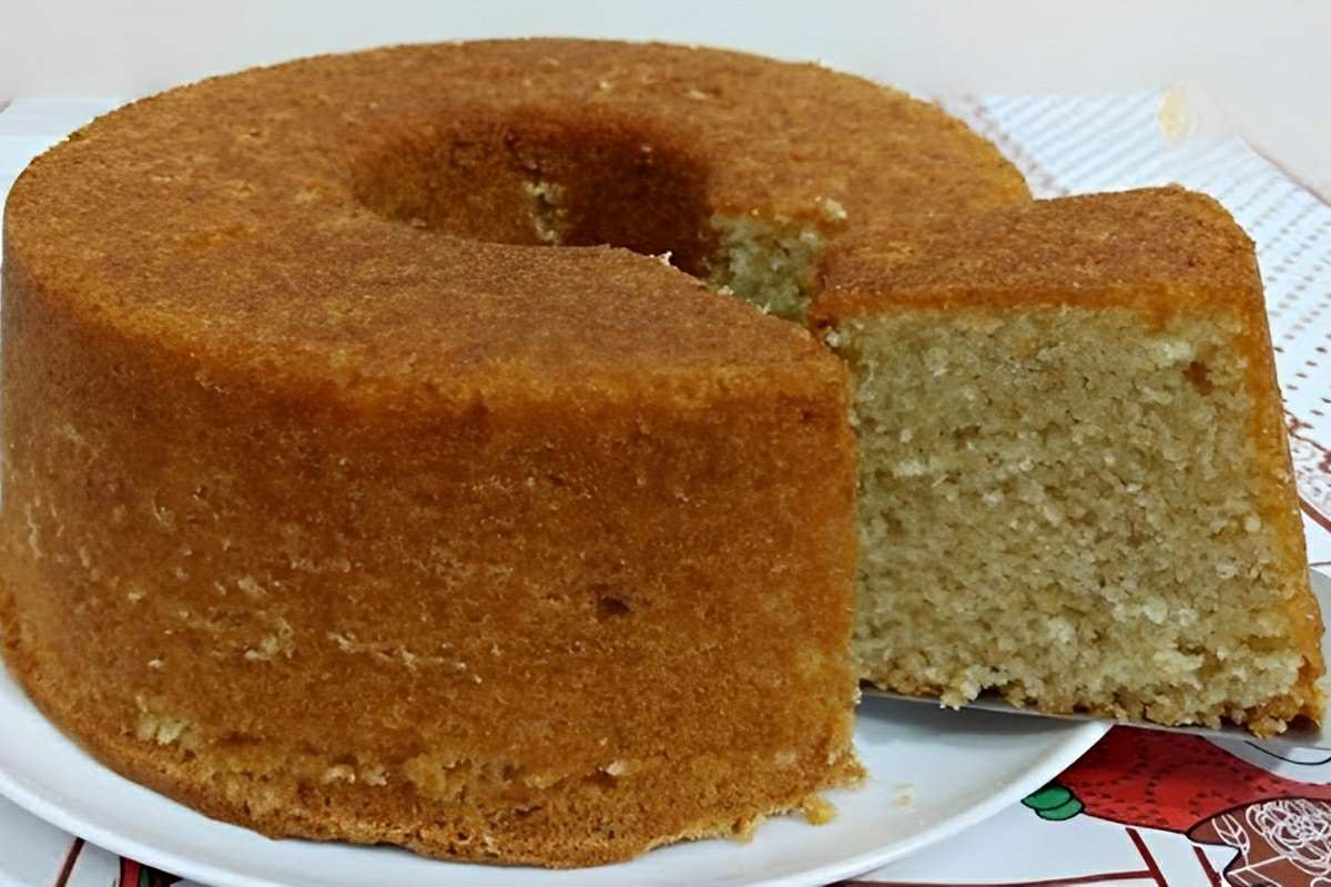 Bolo de aveia bem leve para você preparar um café da tarde mais saudável