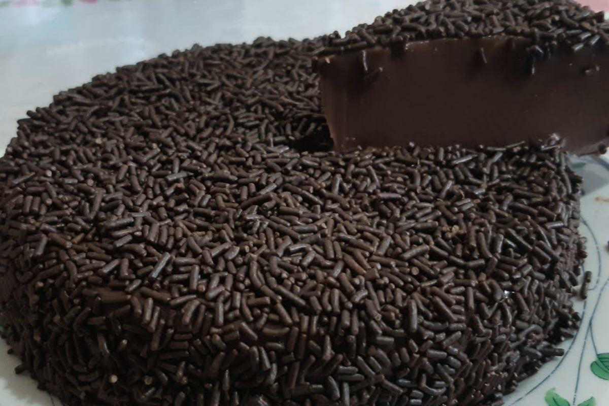 Brigadeirão sem forno super cremosão para conquistar todo mundo que experimentar