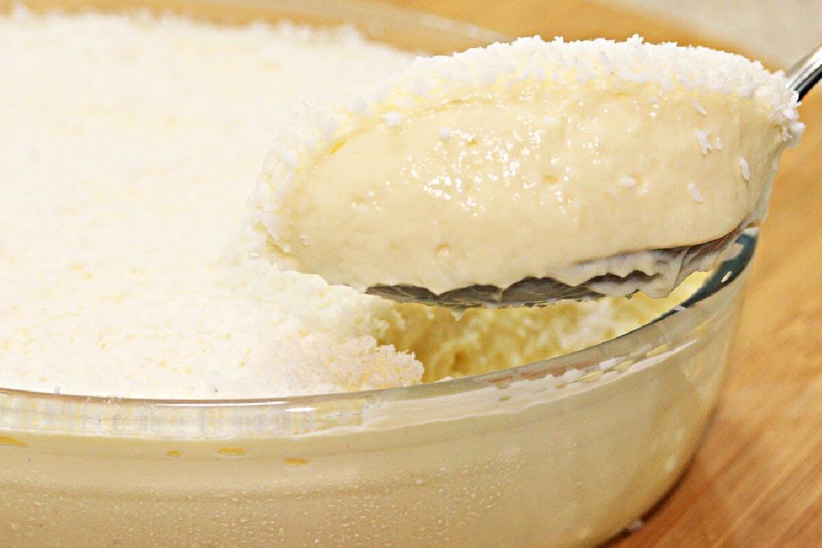 Gelado de abacaxi com coco cremosão e muito simples de preparar