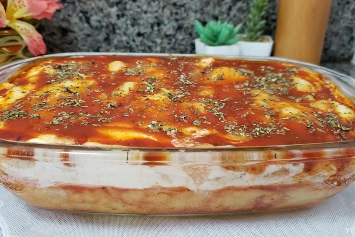 Mandioca no forno para agradar todo mundo no almoço de dia das mães