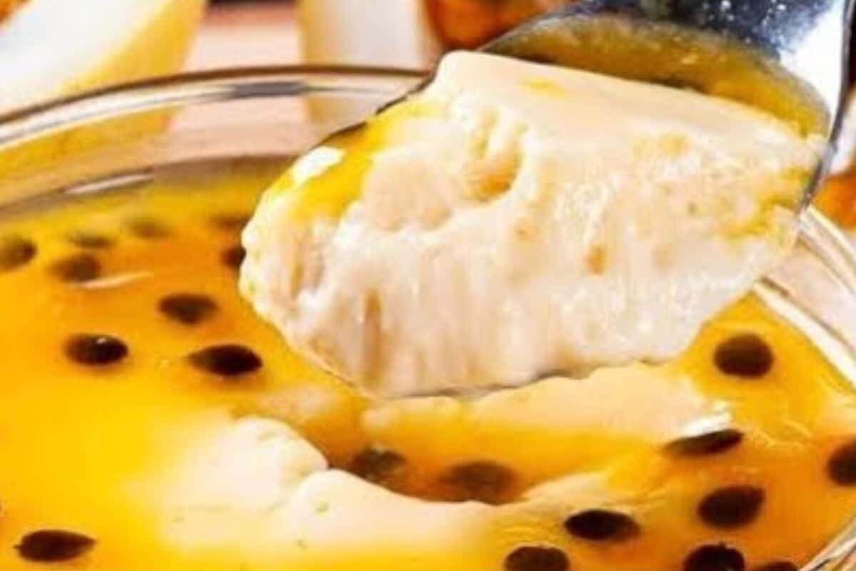 Mousse de maracujá bem cremoso e tão fácil que até criança consegue fazer
