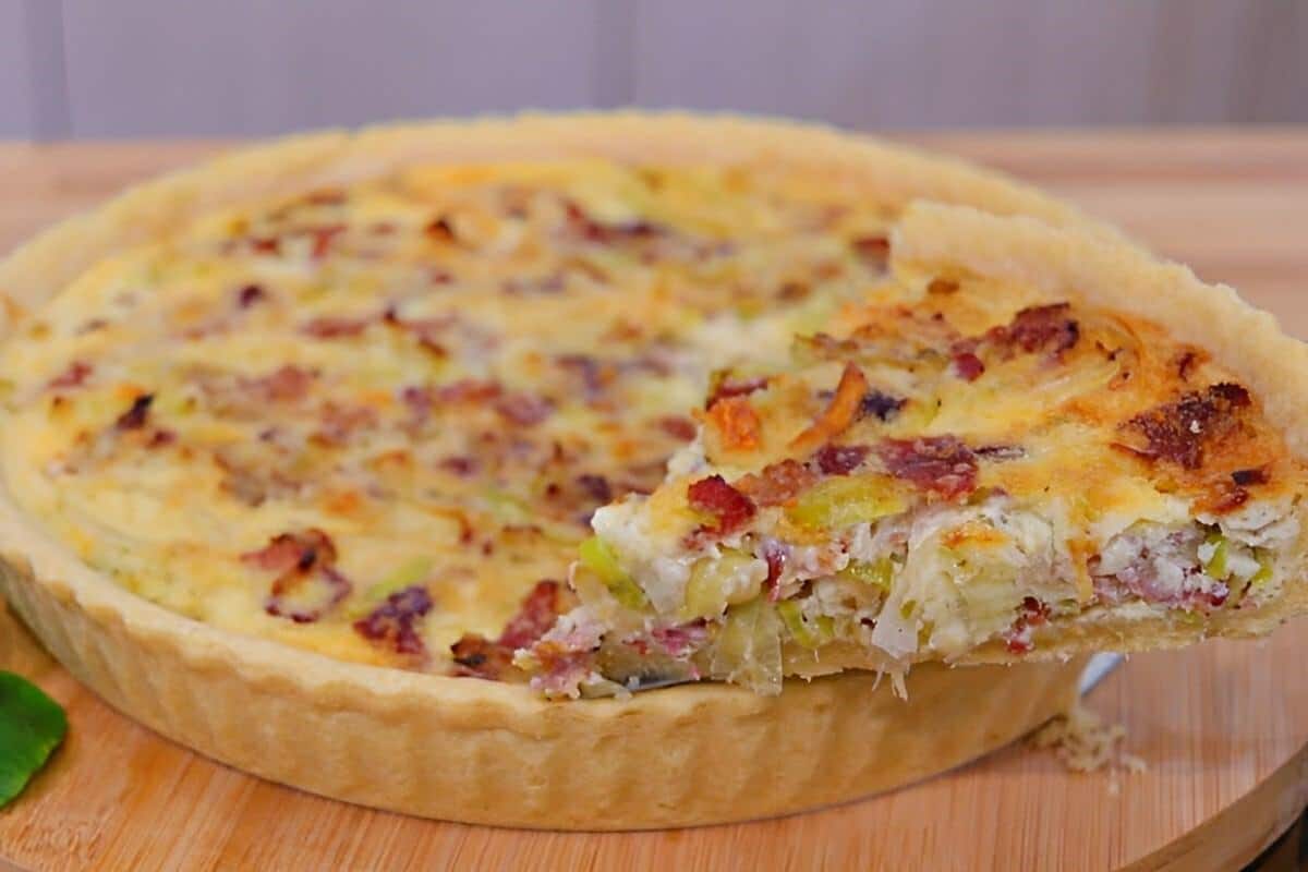 Sirva esse quiche de bacon para sua família e veja como todos ficarão apaixonados pelo sabor
