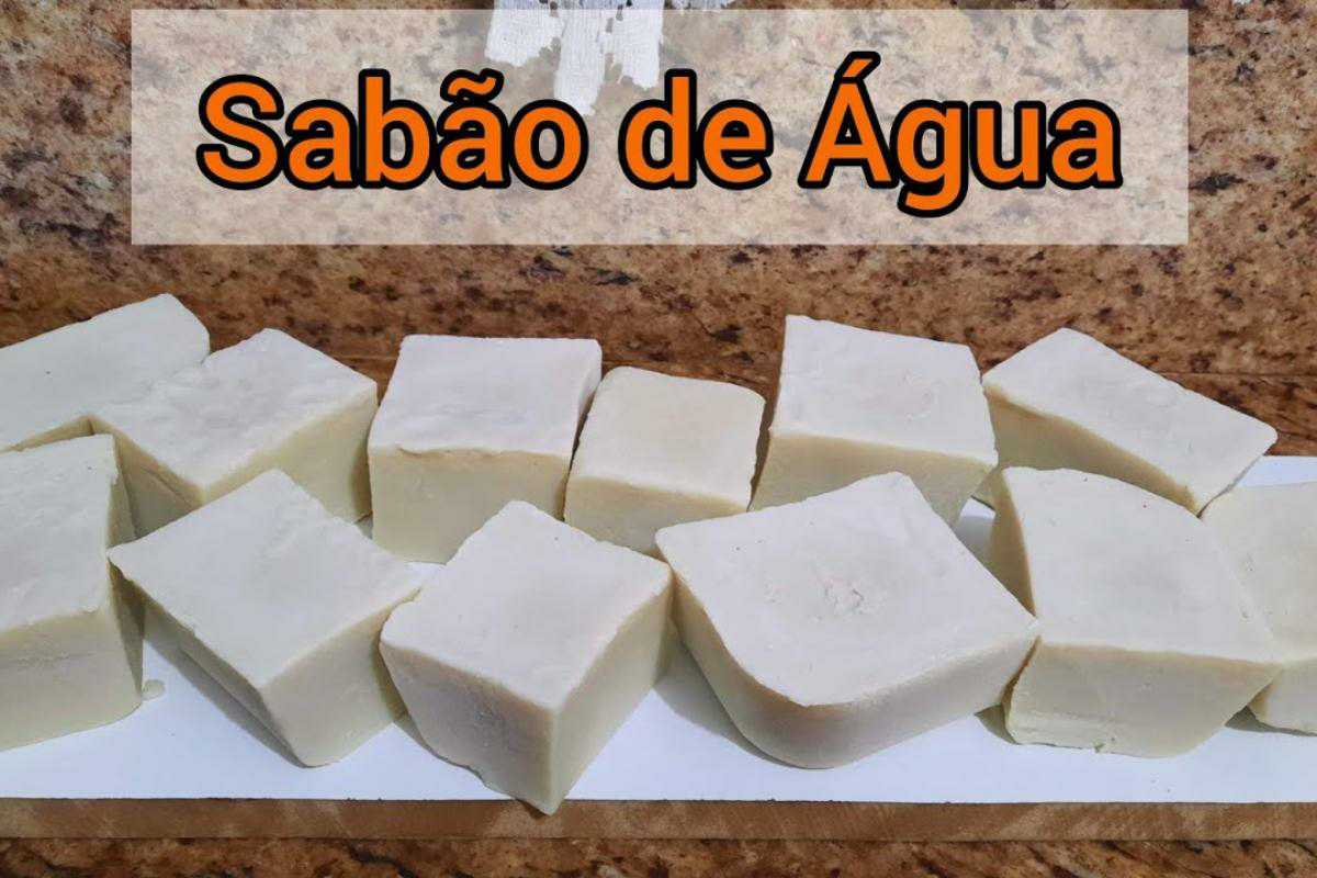 Sabão de água para te socorrer na hora de lavar roupa e ainda economizar dinheiro no mercado