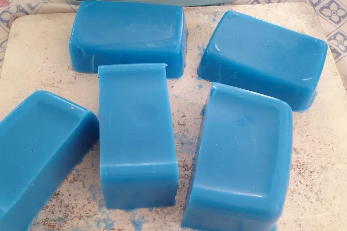 Sabão em barra sem soda muito barato de fazer e espuma bastante na hora da lavagem