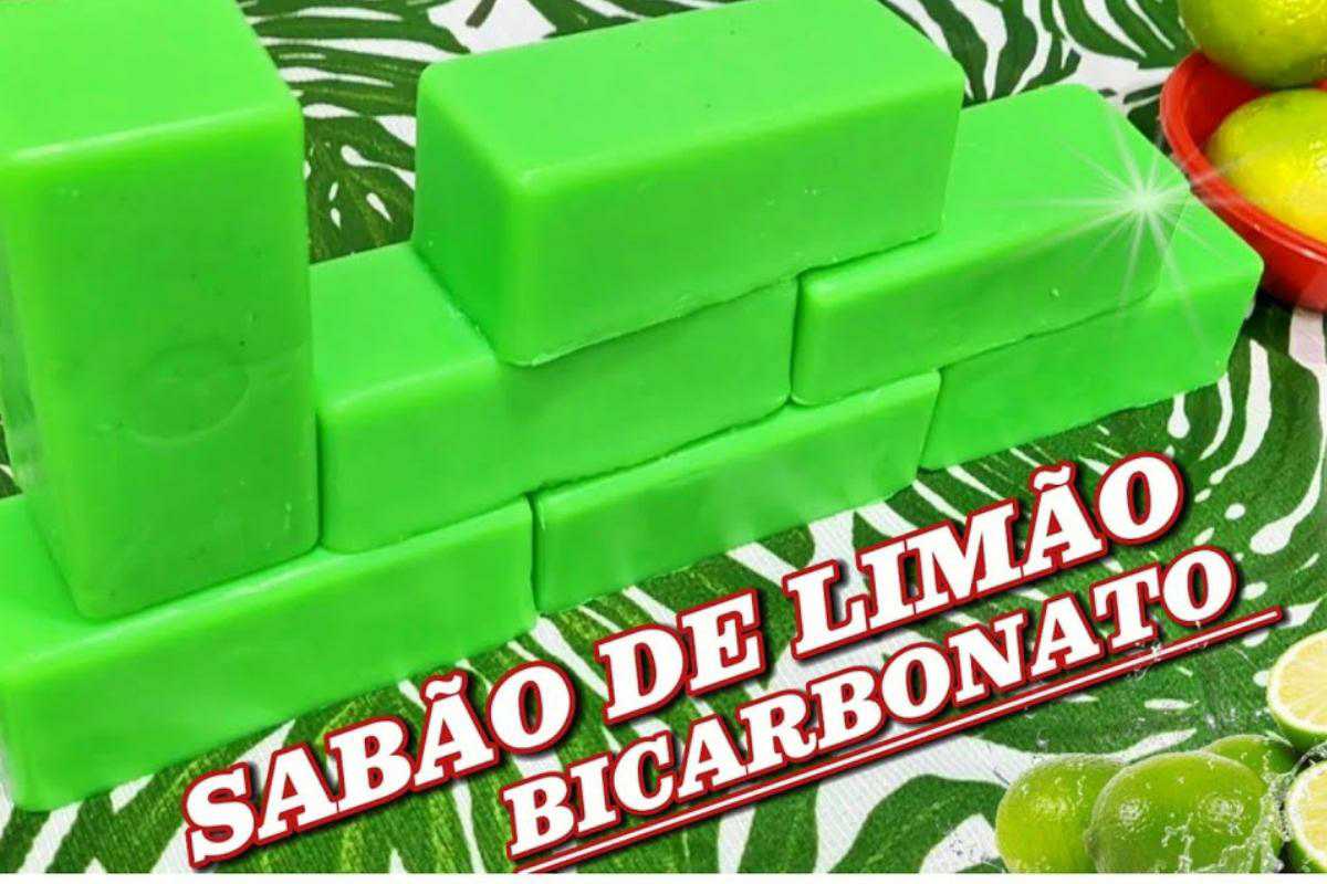 Sabão em barras de limão muito melhor que aquele que você compra no mercado