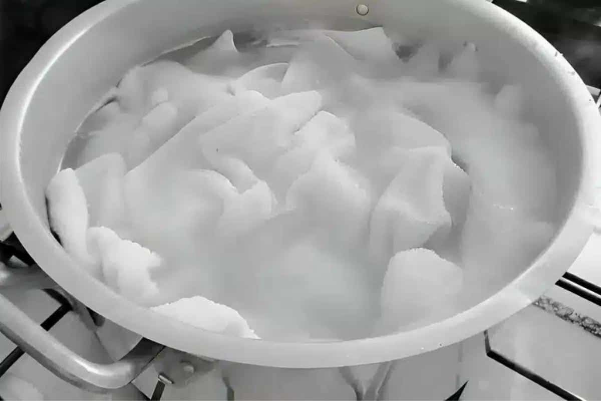 Veja essa dica sensacional para tirar amarelado de roupa branca de um jeito super prático