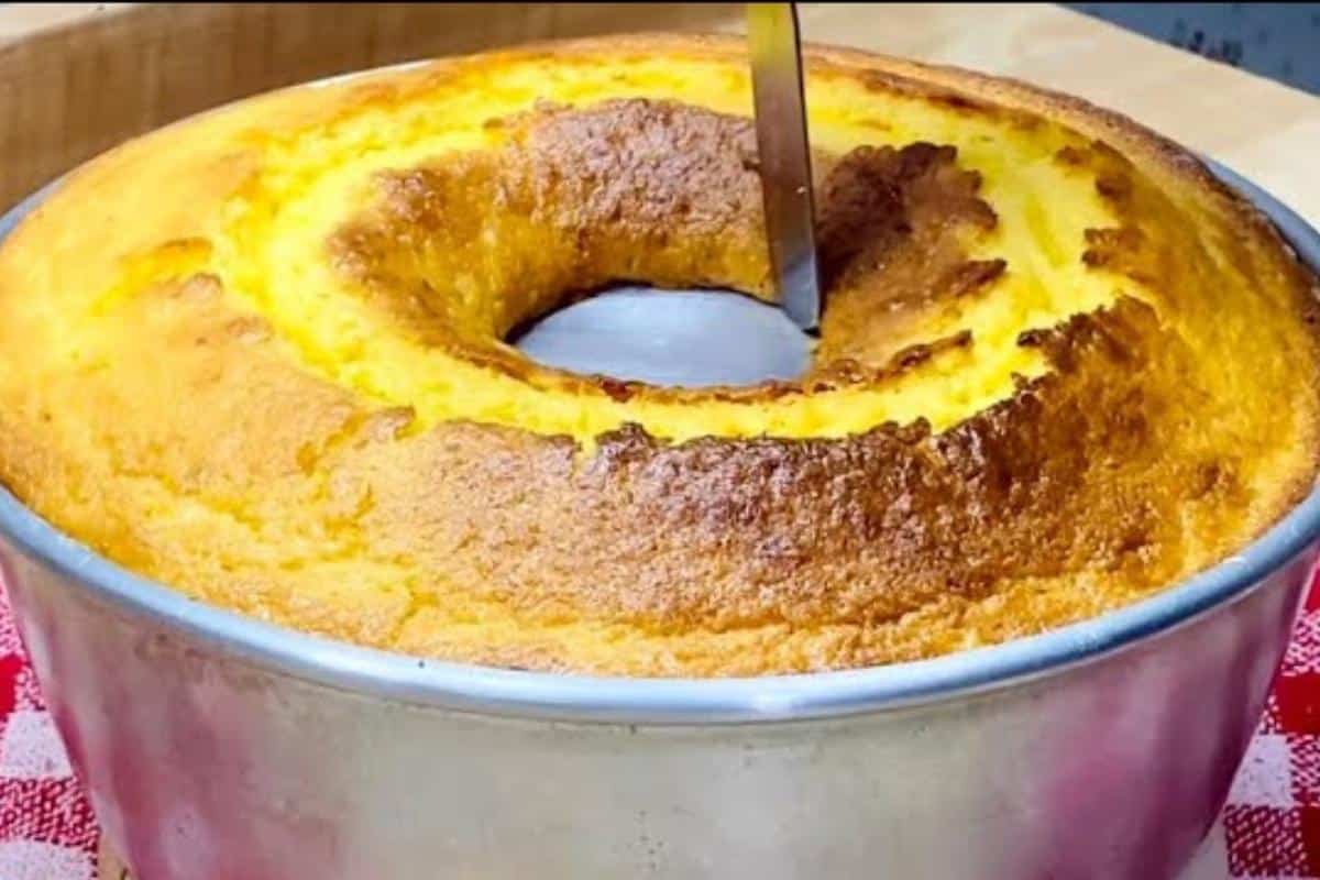Bolo de fubá de roça para você servir com um cafezinho coado na hora