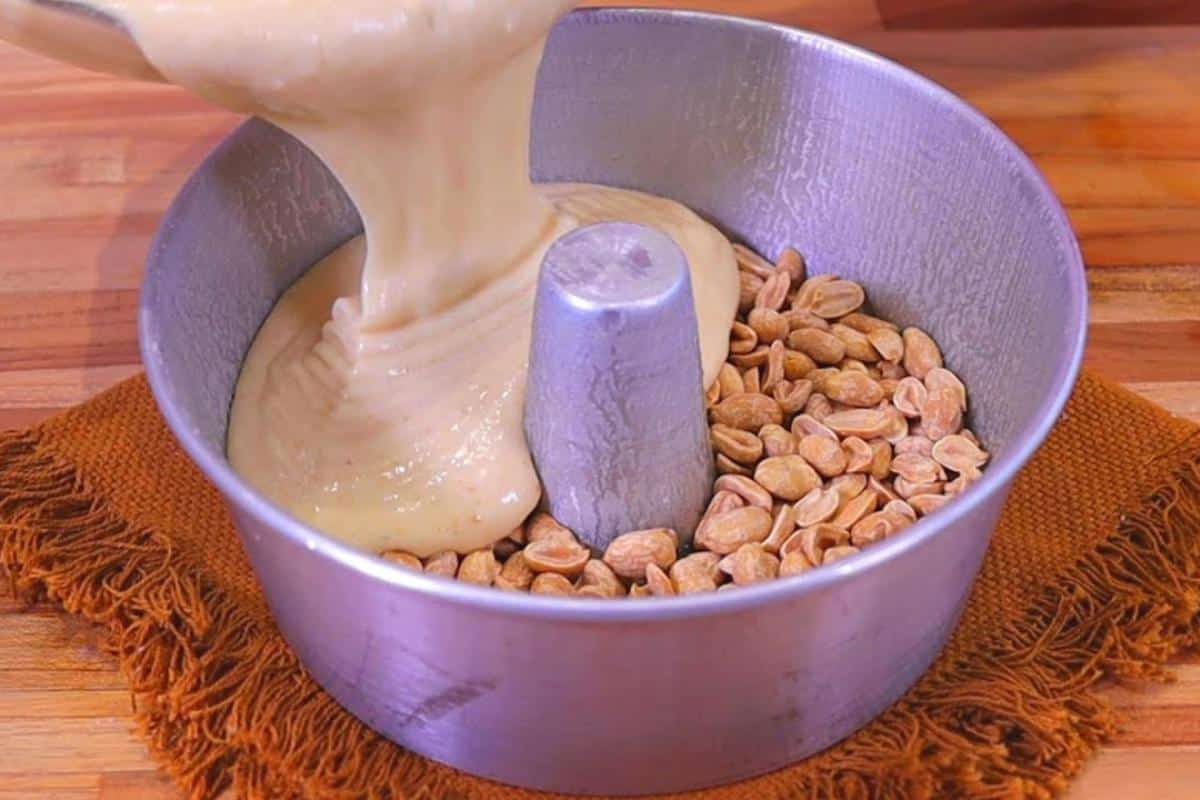Festa junina chegando esse bolo pé de moleque promete fazer o maior sucesso