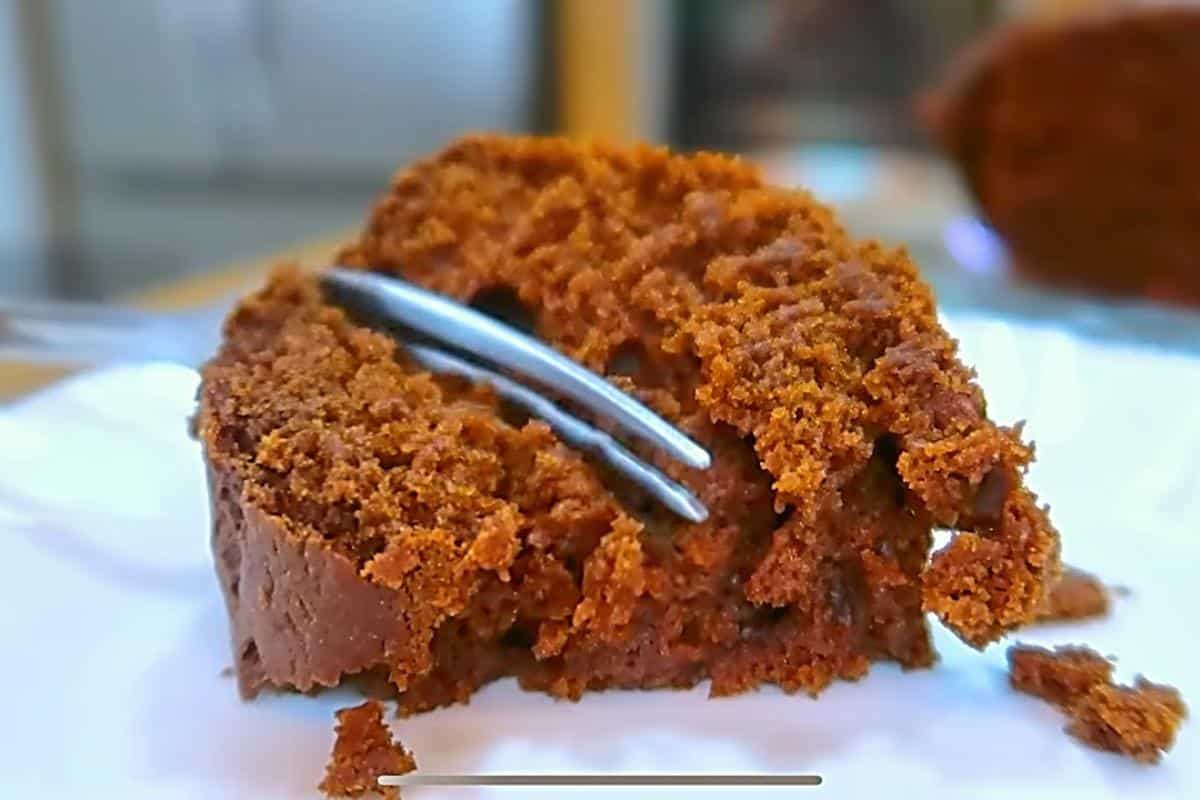 Peguei um pacote de biscoito e fiz um bolo perfeito e delicioso