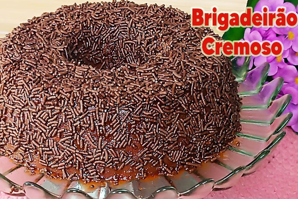 Que tal um brigadeirão cremoso fácil de fazer para o seu dia das mães
